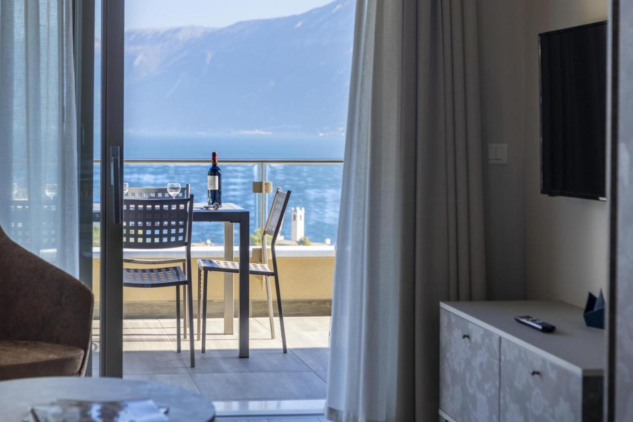 Relais Zenner Aparthotel Toscolano Maderno Exterior foto