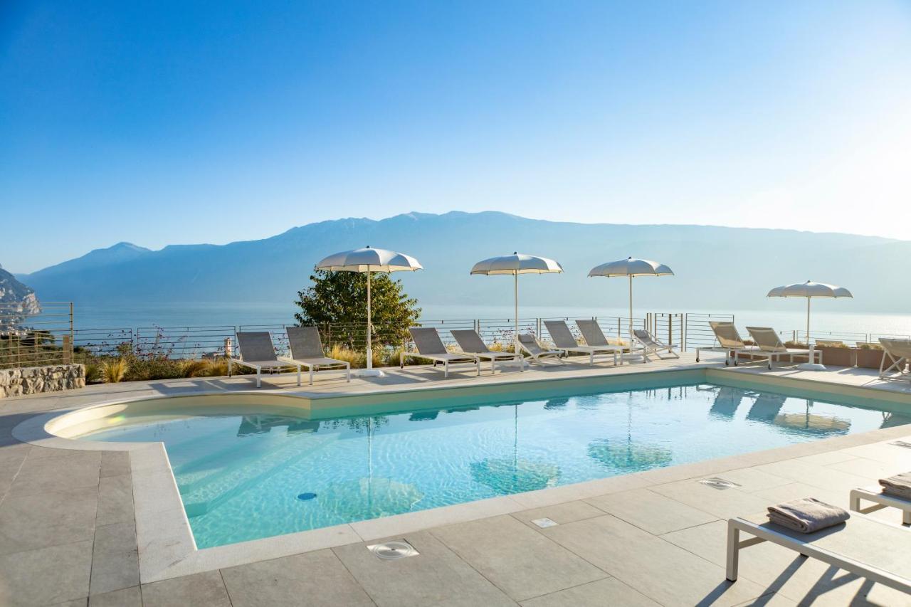 Relais Zenner Aparthotel Toscolano Maderno Exterior foto