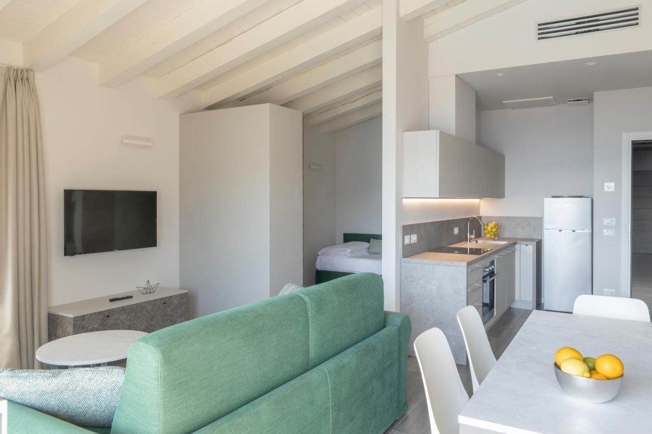 Relais Zenner Aparthotel Toscolano Maderno Exterior foto